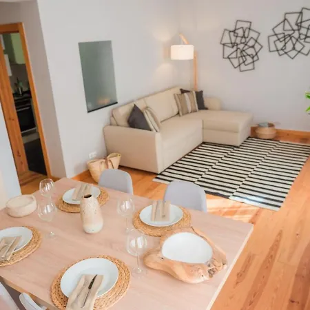 Chic & Classy By Gt House Apartman