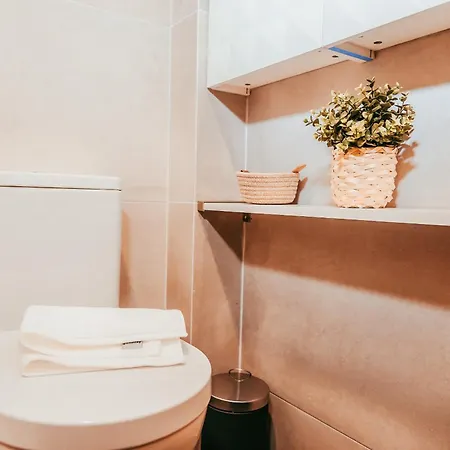 דירה Chic & Classy By Gt House