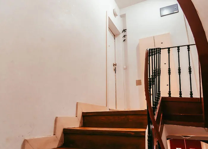 Apartment Chic & Classy By Gt House