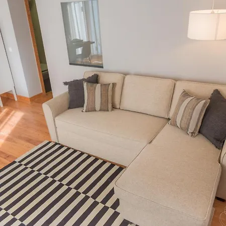 Chic & Classy By Gt House *